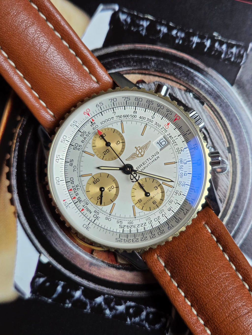 Rare... Breitling Old Navitimer II | Ref: D13022 | Tritium Dial | 18k Gold Bezel | Original Buckel and Strap!