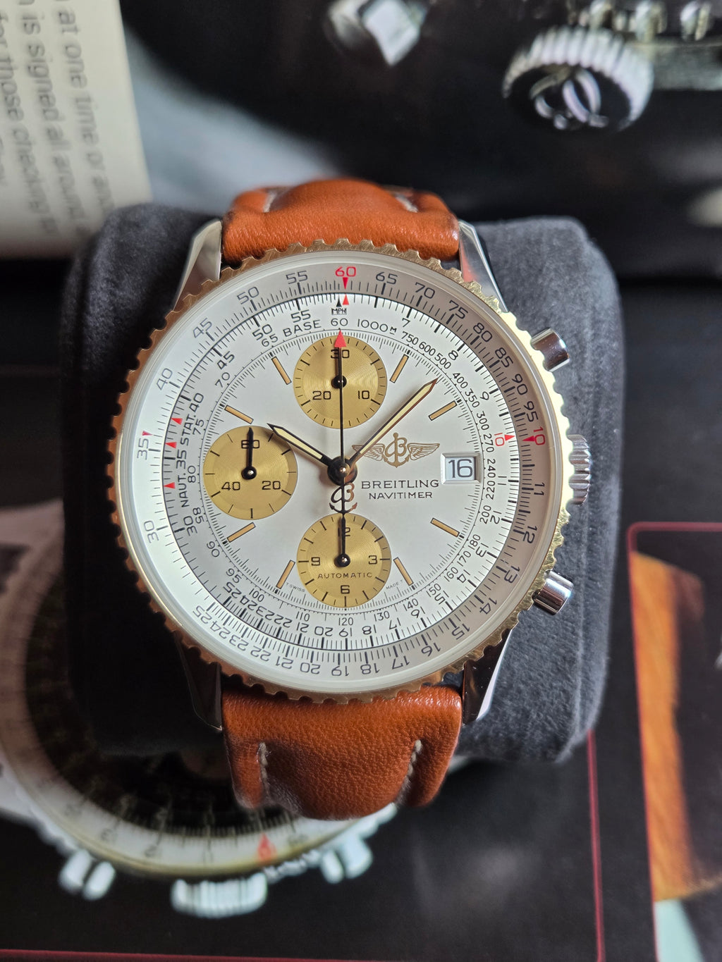 Rare... Breitling Old Navitimer II | Ref: D13022 | Tritium Dial | 18k Gold Bezel | Original Buckel and Strap!