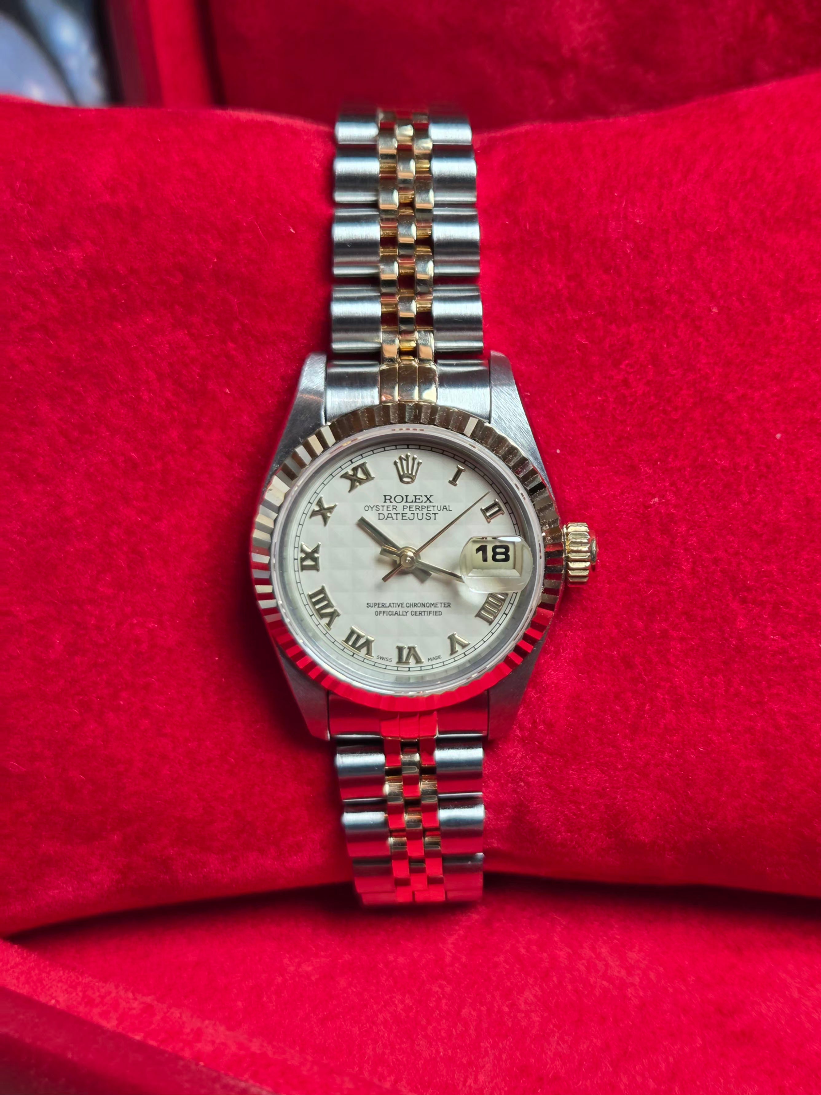 Rolex Lady-Datejust 26 | Ref. 69173 | Pyramid Dial | Full-Set 1997 | Mint Condition!&nbsp;