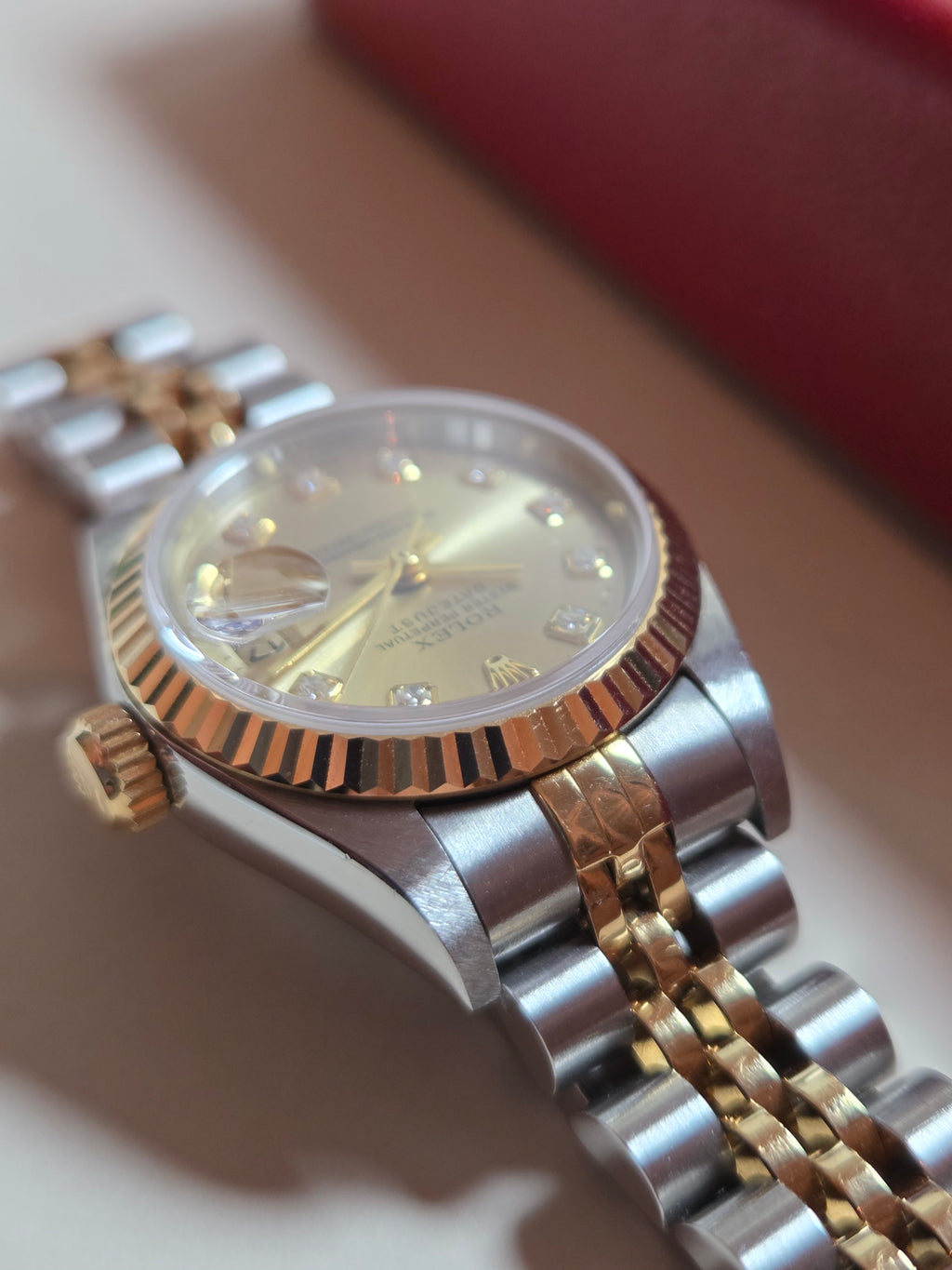 Rolex Lady Datejust 26 | Ref: 69173 | Champagne Big Diamond Dial | Un-polished | Full-Set |1997 | Excellent Condition!