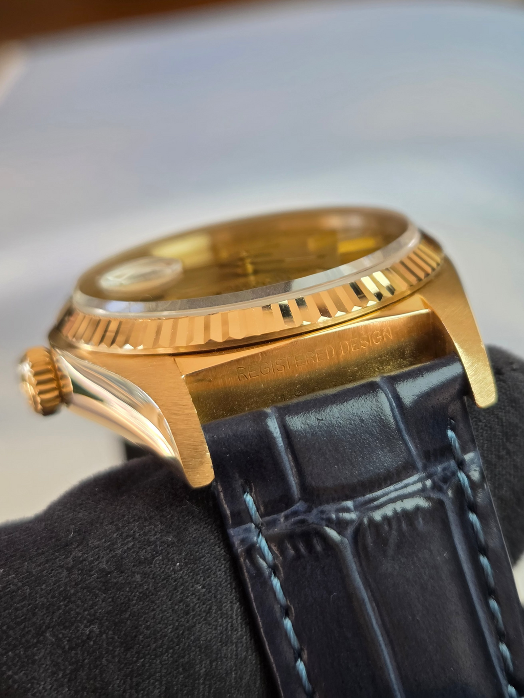 Rolex Day-Date 36 (Ref. 18038) – Striking Champagne Linen Dial!