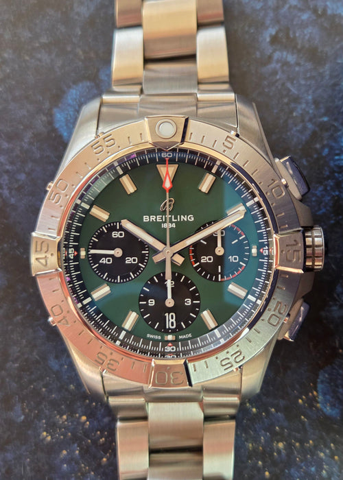 Breitling Avenger B01 Chronograph 42 | Green Dial | Ref: AB0146 | 2026 | warranty till 2034!