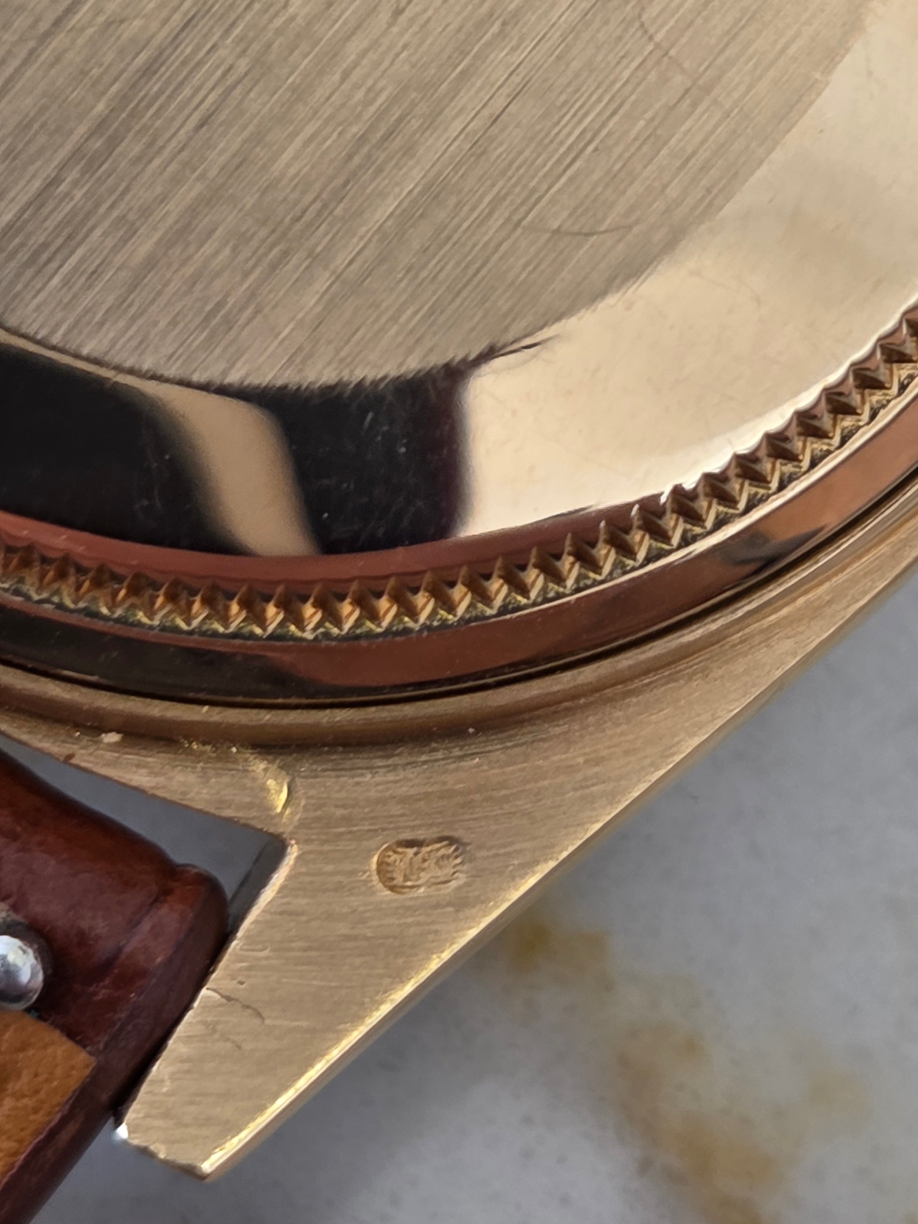 Rolex Day-Date 36 Ref. 18038 - Rare Linen Dial - 18K Yellow Gold - Single Quickset - Incredible Condition!