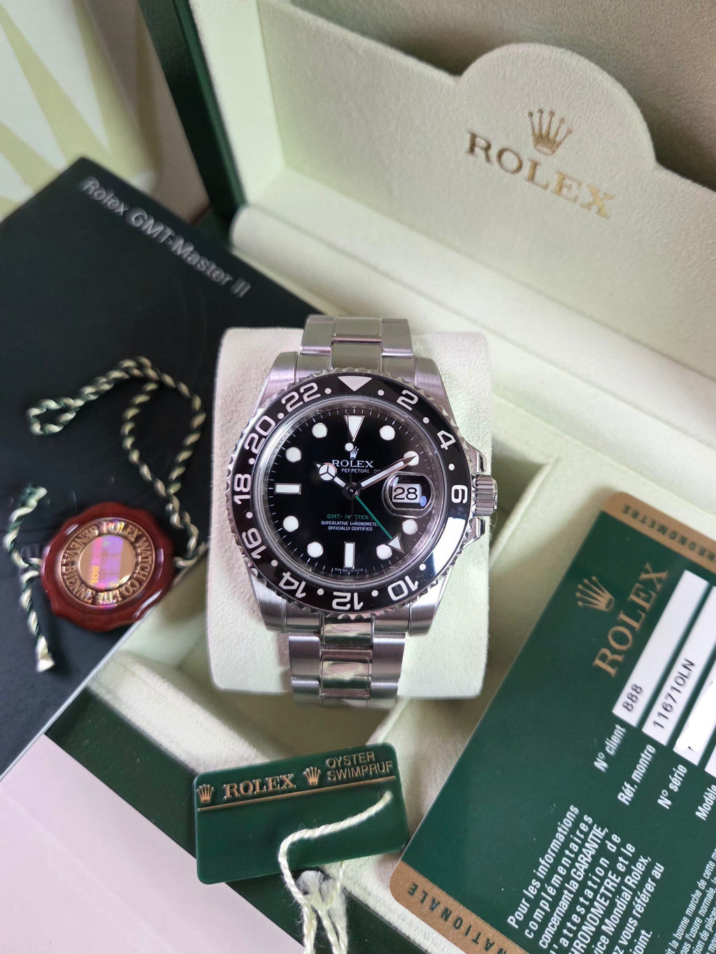 ROLEX GMT-MASTER II "Green Arrow" Complete with protective stickers, Box and Papers - 2009!