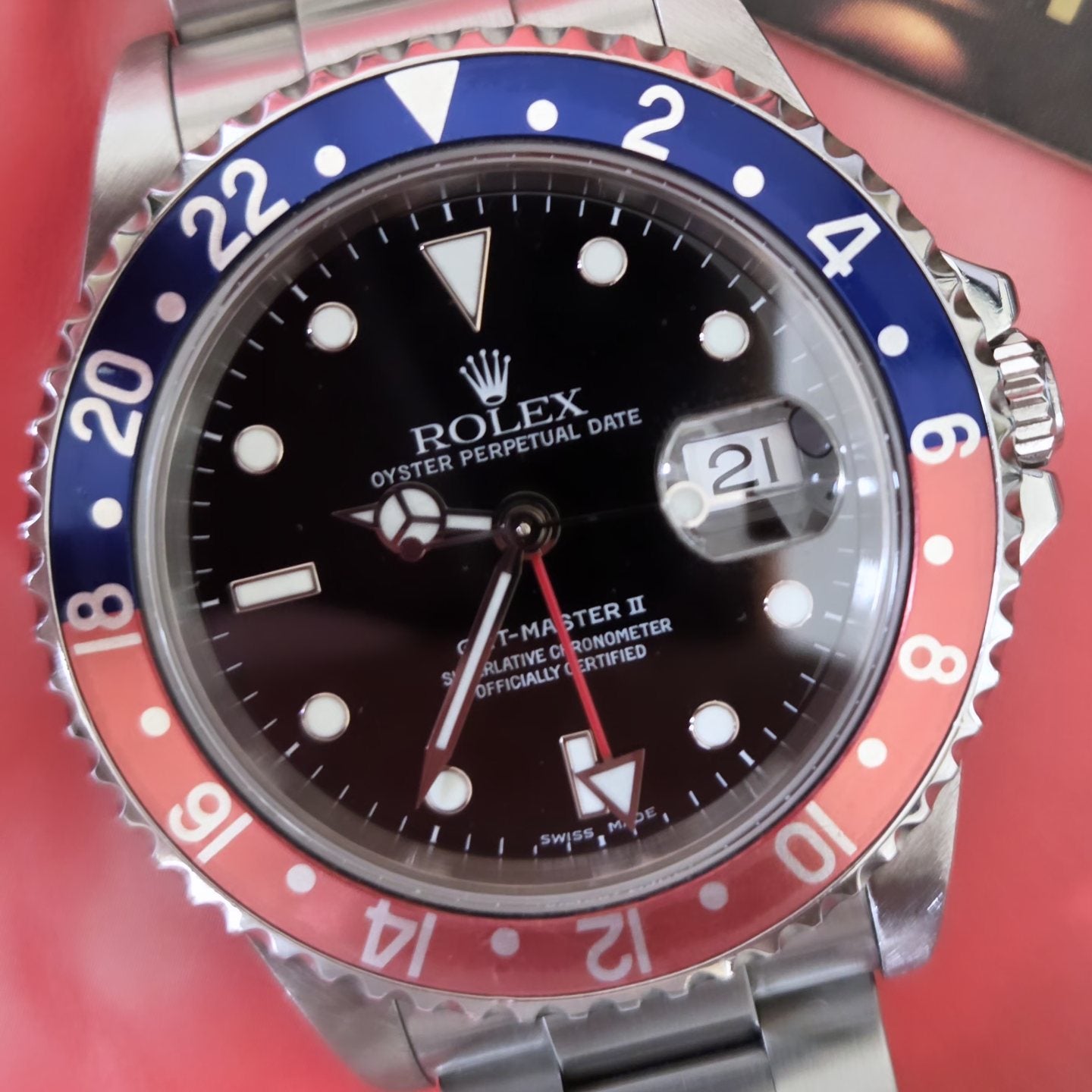 Rolex GMT-Master ii "Pepsi" 16710 - No Holes Case (2004) Full Set with original purchase receipt!