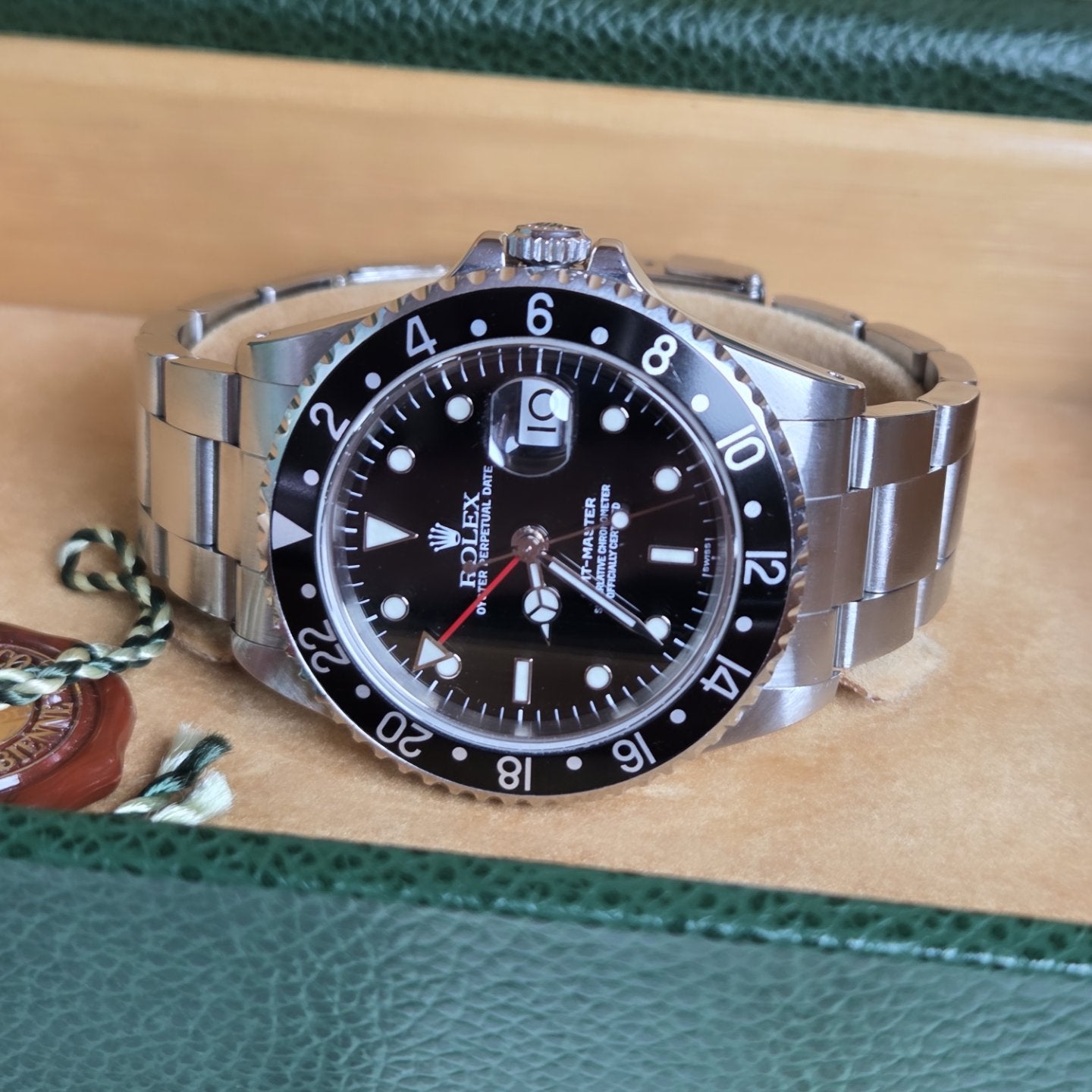Rolex GMT-Master 16700 "SWISS" Only Dial – 1999 - Final Year of Production!