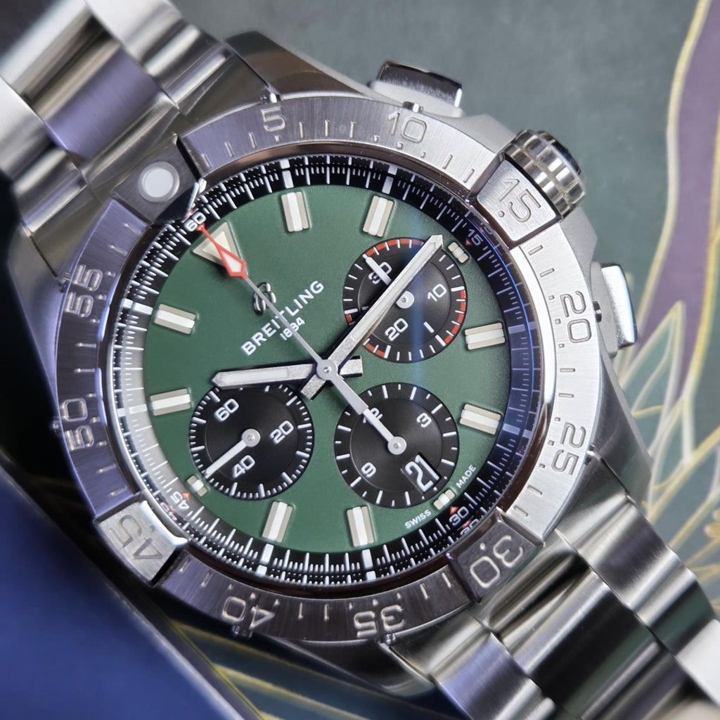 Breitling Avenger B01 Chronograph 42 | Green Dial | Ref: AB0146 | 2026 | warranty till 2034!