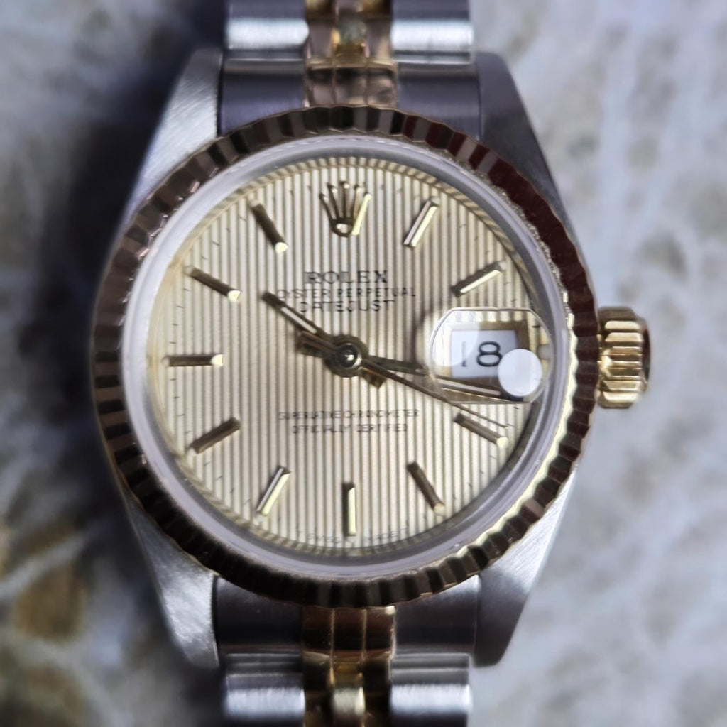 Rolex Lady-Datejust 26 Ref. 69173 – Champagne Tapestry Dial (1993) Excellent Condition!
