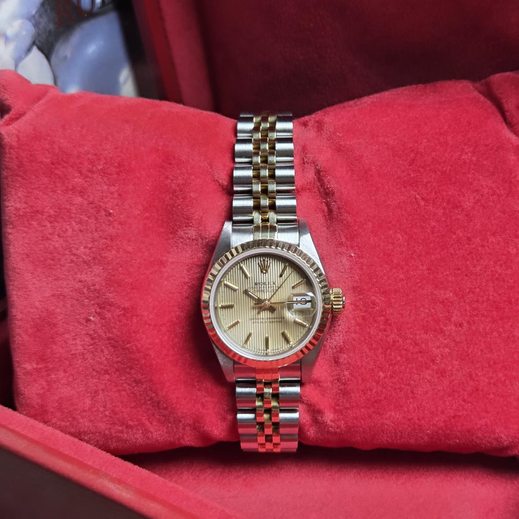 Rolex Lady-Datejust 26 Ref. 69173 – Champagne Tapestry Dial (1993) Excellent Condition!