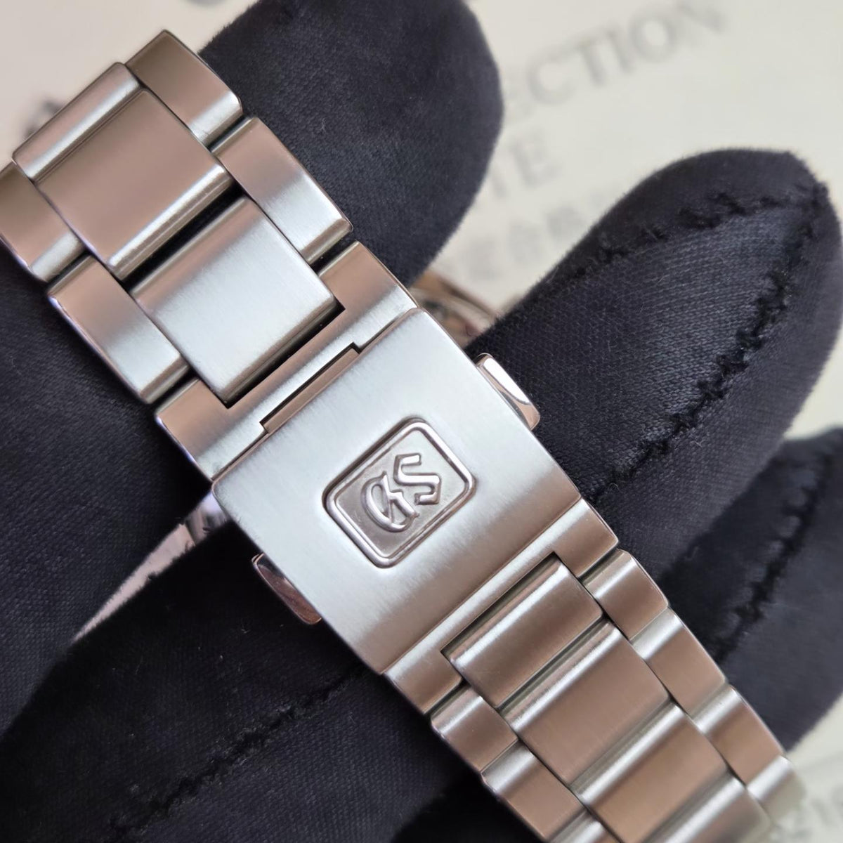 Grand Seiko SBGRO71/ Tropical Patina Dial / full set with original Box and Papers Dated 2015 📜