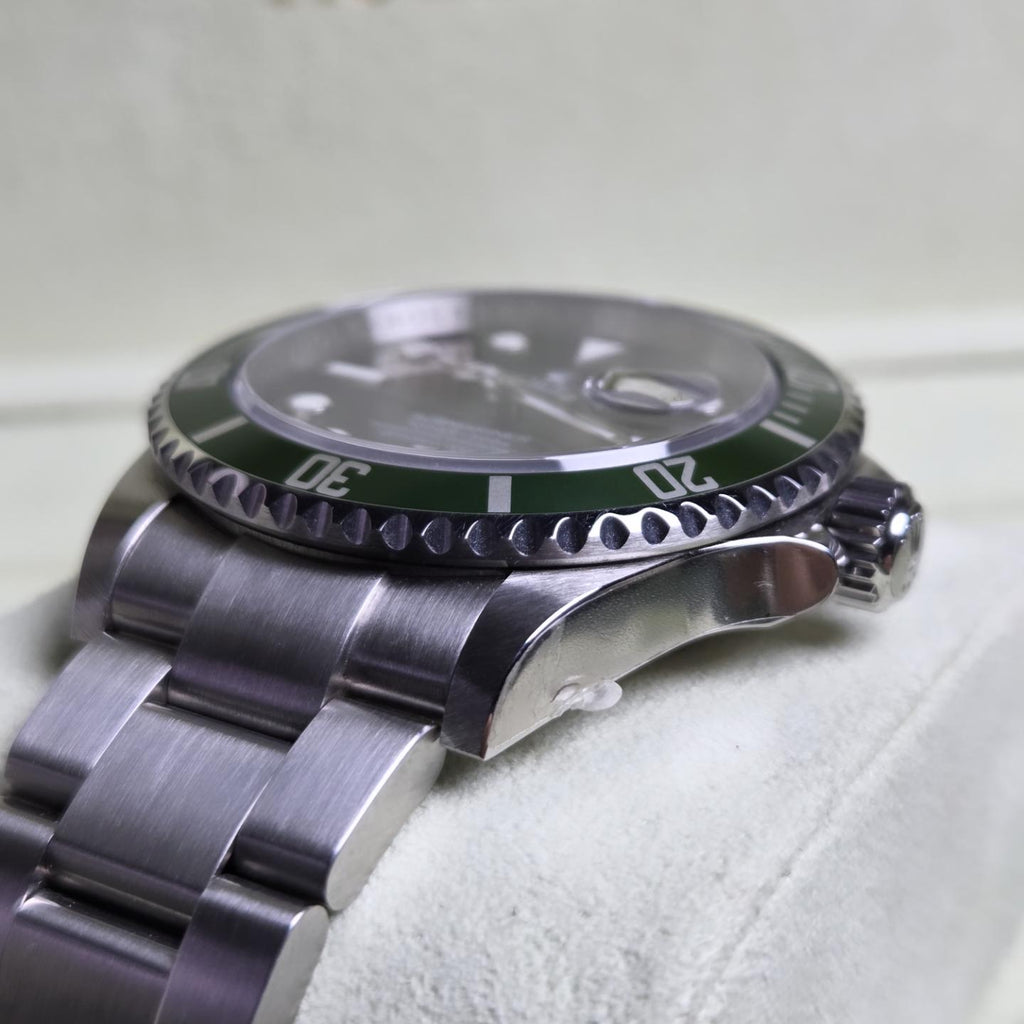 Rolex Submariner 16610LV "Kermit" (2010) — The ultimate green-bezeled time capsule!