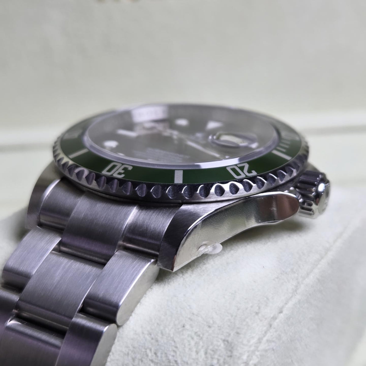 Rolex Submariner 16610LV "Kermit" (2010) — The ultimate green-bezeled time capsule!