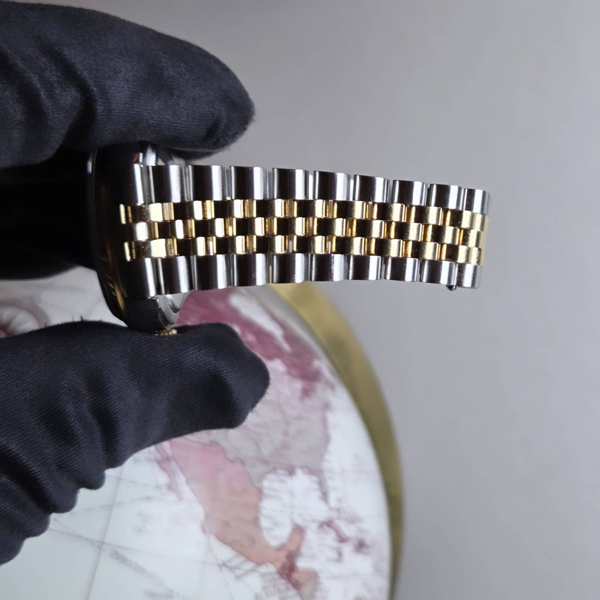 Rolex Datejust 36 (Ref. 16233) – Two-Tone Champagne Dial – Circa 1995