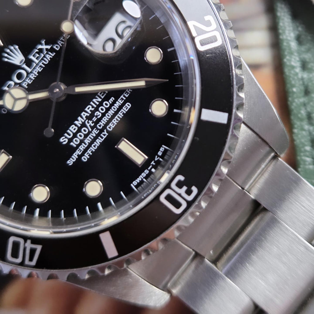 Rolex Submariner Date Ref. 16610 — “Tritium Pure” full Set 1996 - Un-polished - Double caseback stickers Intact!