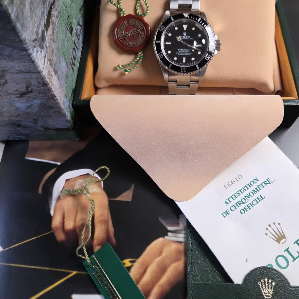 Rolex Submariner Date Ref. 16610 — “Tritium Pure” full Set 1996 - Un-polished - Double caseback stickers Intact!