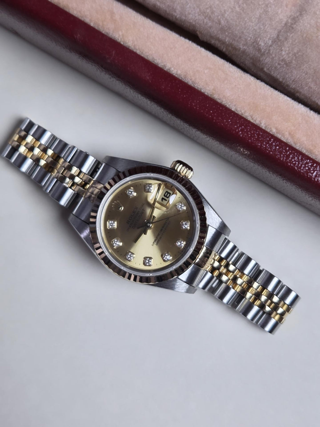 Rolex Lady-Datejust 26mm Two-Tone (Ref. 69173) – 1996 – Big Diamond Dial – With Rolex Box and Horologist Authentication Certificate!