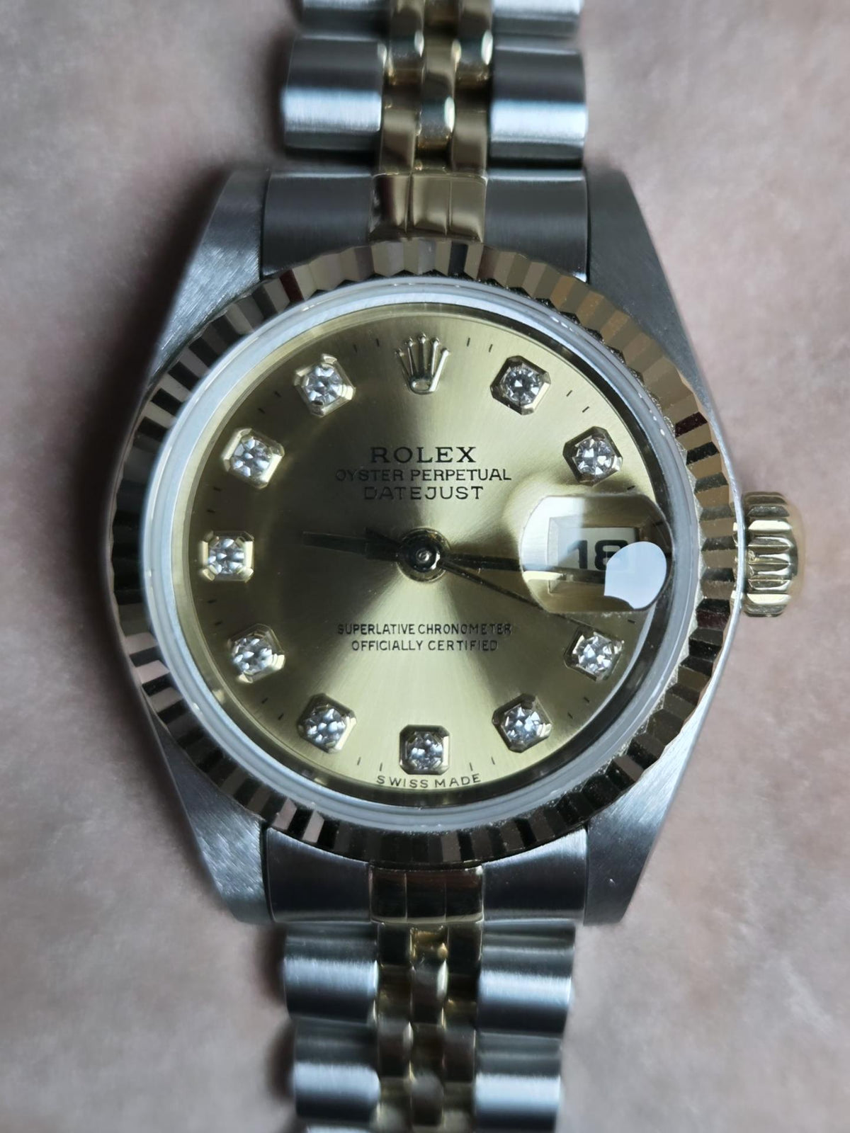 Rolex Lady-Datejust 26mm Two-Tone (Ref. 69173) – 1996 – Big Diamond Dial – With Rolex Box and Horologist Authentication Certificate!