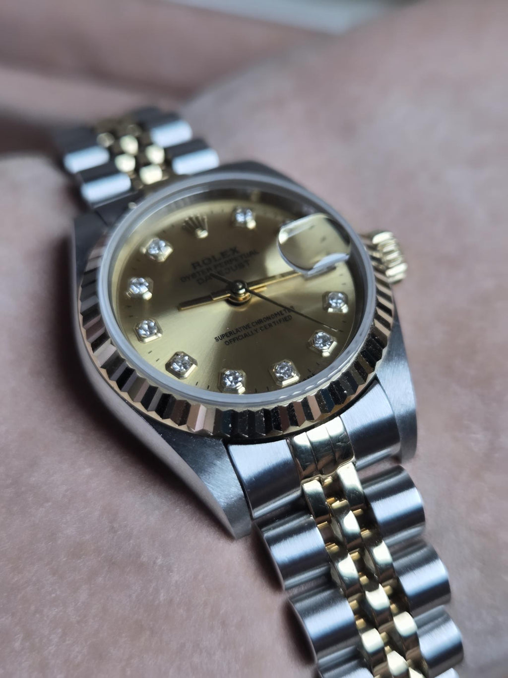 Rolex Lady-Datejust 26mm Two-Tone (Ref. 69173) – 1996 – Big Diamond Dial – With Rolex Box and Horologist Authentication Certificate!