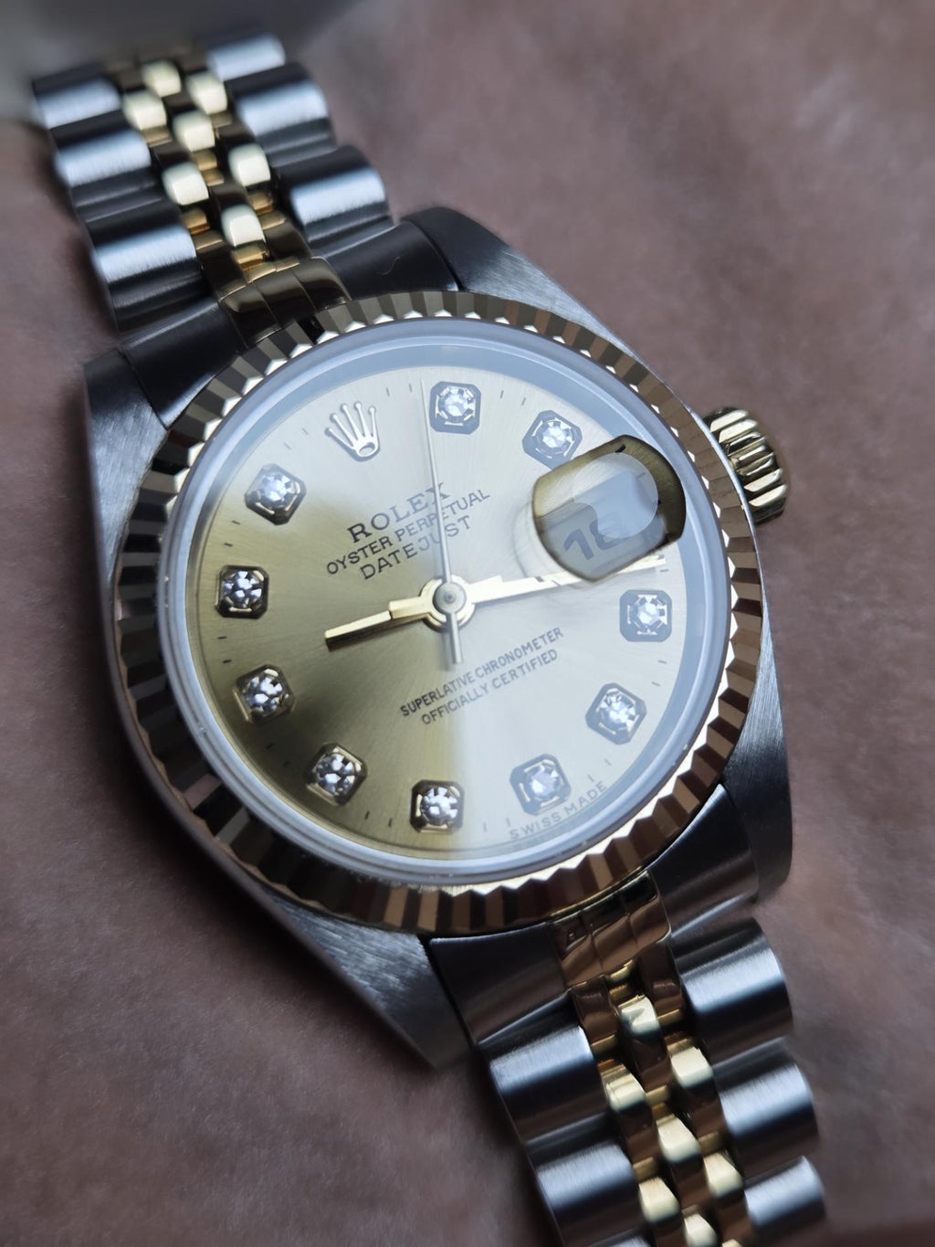 Rolex Lady-Datejust 26mm Two-Tone (Ref. 69173) – 1996 – Big Diamond Dial – With Rolex Box and Horologist Authentication Certificate!