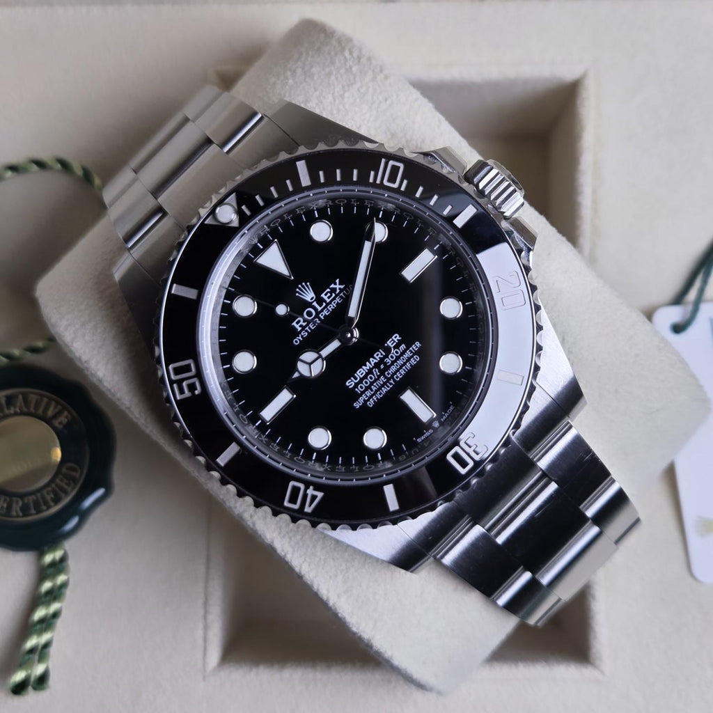 Rolex Submariner No-Date (Ref. 124060) – Box and Papers 2022!