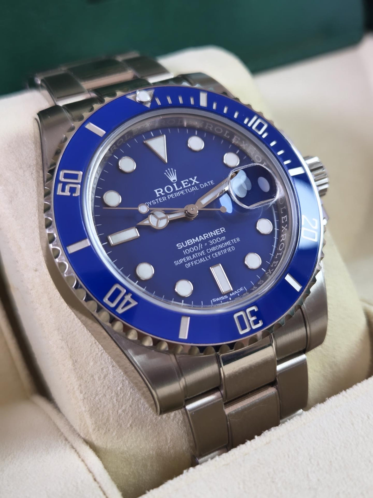 Discontinued - Rolex Submariner Date White Gold "Smurf" (Ref. 116619LB) – Complete Full Set 2020!