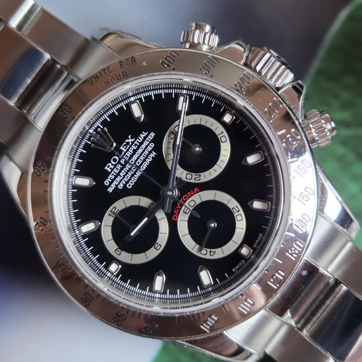 Rolex Daytona 116520 Black Dial – in excellent condition - Box and Papers Dated 2002 📜
