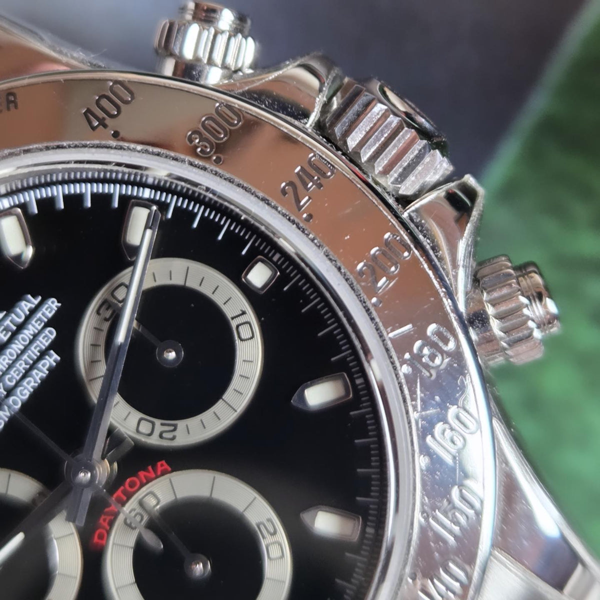 Rolex Daytona 116520 Black Dial – in excellent condition - Box and Papers Dated 2002 📜